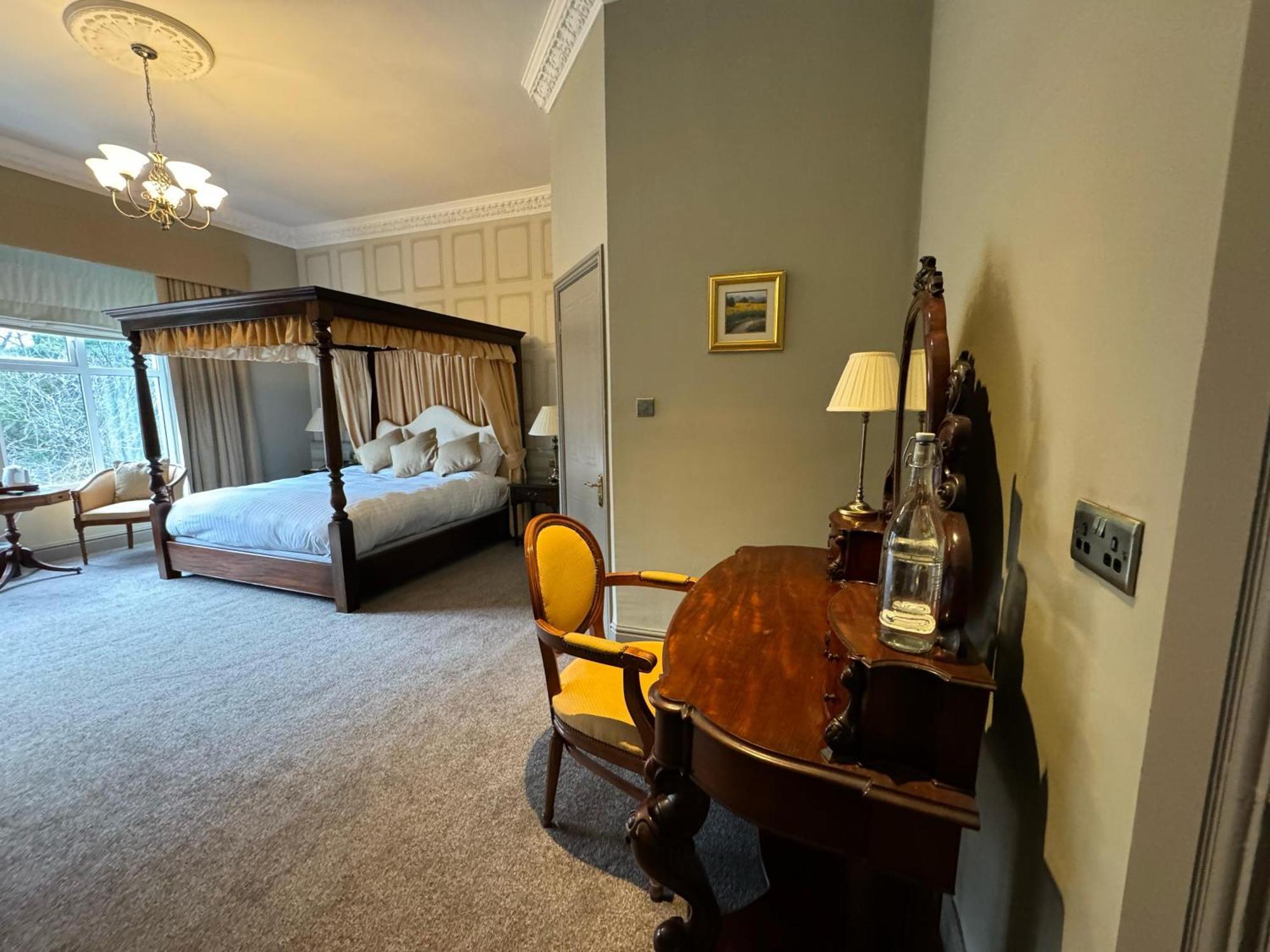 Tre-Ysgawen Hall & Spa Llangefni Exterior photo