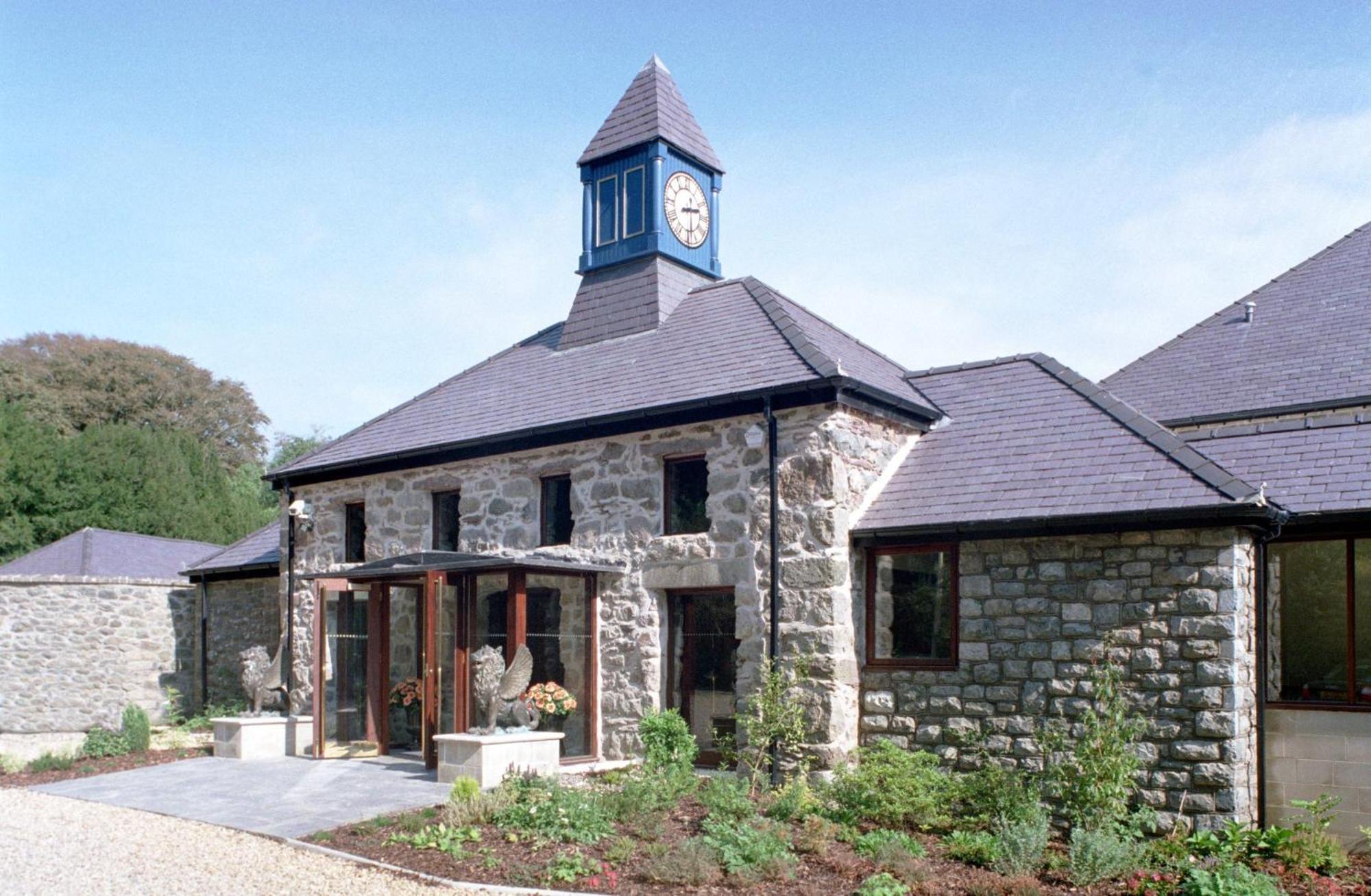 Tre-Ysgawen Hall & Spa Llangefni Exterior photo